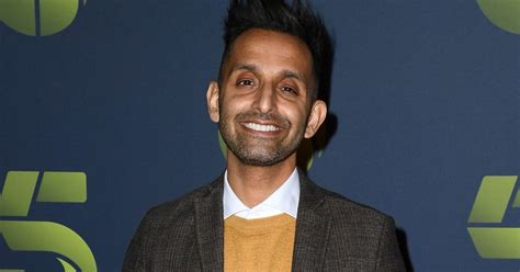 ITV's Dr Amir Khan warns of '5ft of bacteria' if you flush 'wrong'.
